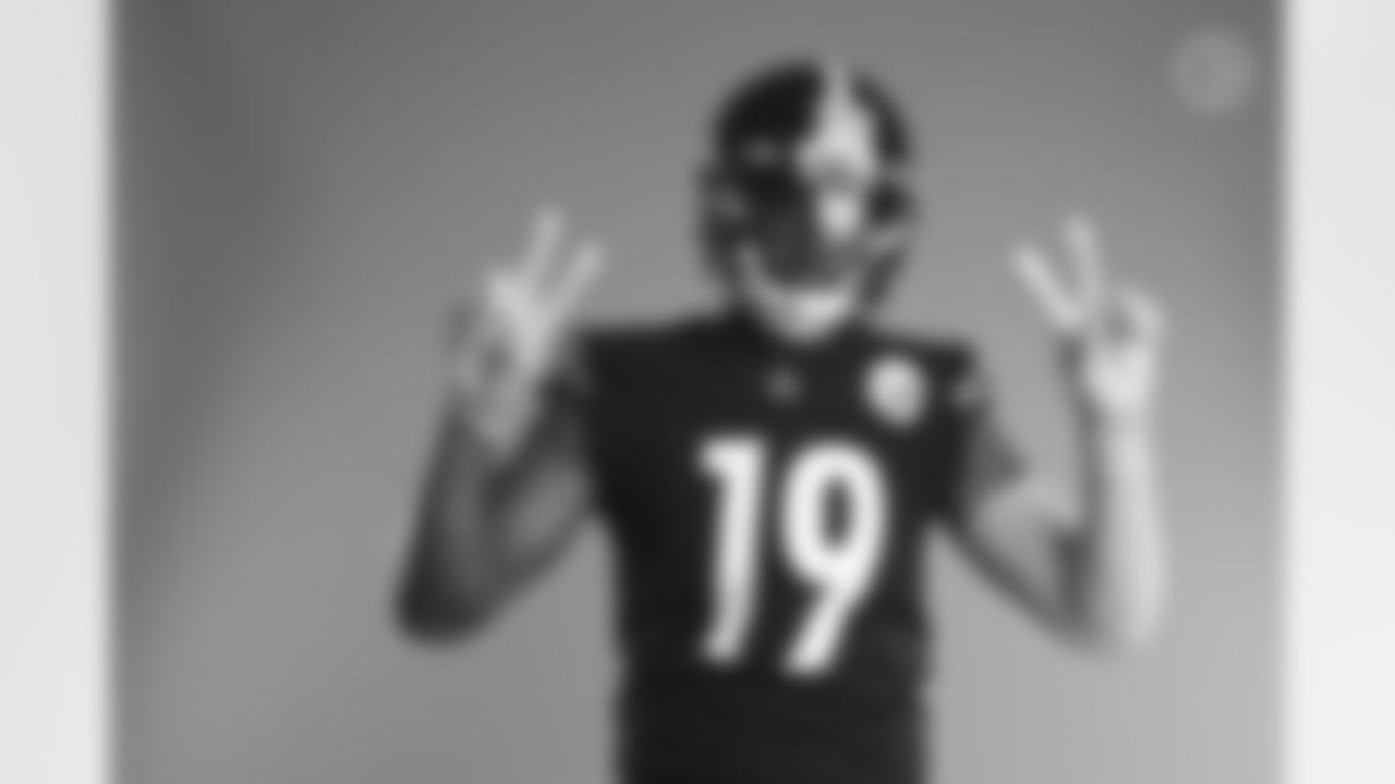 Pittsburgh Steelers wide receiver JuJu Smith-Schuster (19) poses for a photo during the Steelers 2021 media day, Friday, July 23, 2021 in Pittsburgh, PA. (Karl Roser / Pittsburgh Steelers)