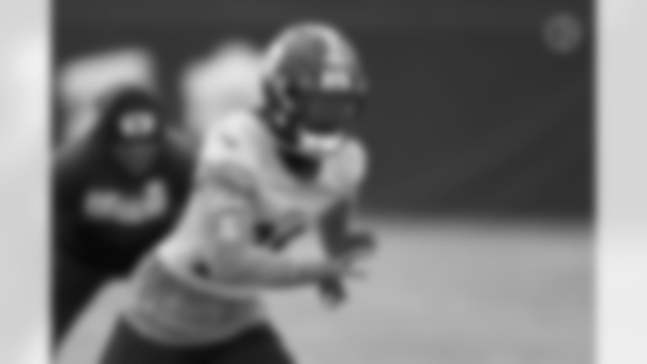 Pittsburgh Steelers cornerback Cameron Sutton (20) during practice at the UPMC Rooney Sports Complex preparing for a Week 12 matchup against the Cincinnati Bengals, Thursday, Nov. 25, 2021 in Pittsburgh, PA. (Karl Roser / Pittsburgh Steelers)