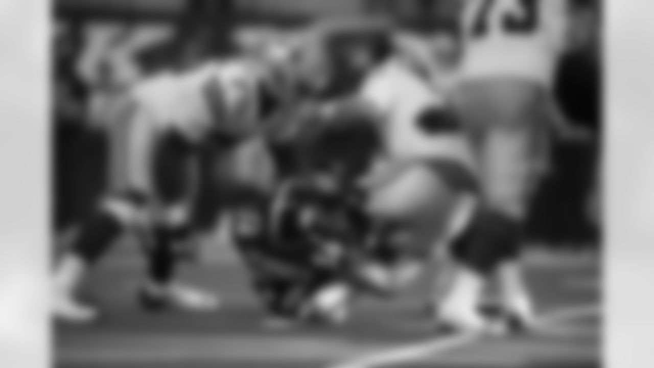 Pittsburgh Steelers linebacker Alex Highsmith (56) during a regular season game between the Pittsburgh Steelers and the Dallas Cowboys, Sunday, Nov. 8, 2020 in Dallas, TX. The Steelers defeated the Cowboys 24-19. (Karl Roser / Pittsburgh Steelers)