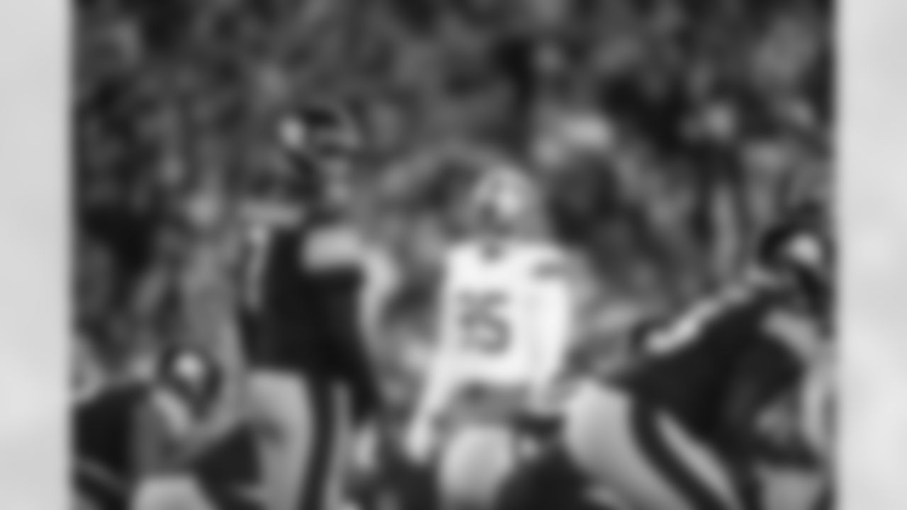 Pittsburgh Steelers quarterback Ben Roethlisberger (7) during a regular season game between the Pittsburgh Steelers and the Cleveland Browns, Monday, Jan. 3, 2022 in Pittsburgh, PA. The Steelers beat the Browns 26-14. (Karl Roser / Pittsburgh Steelers)