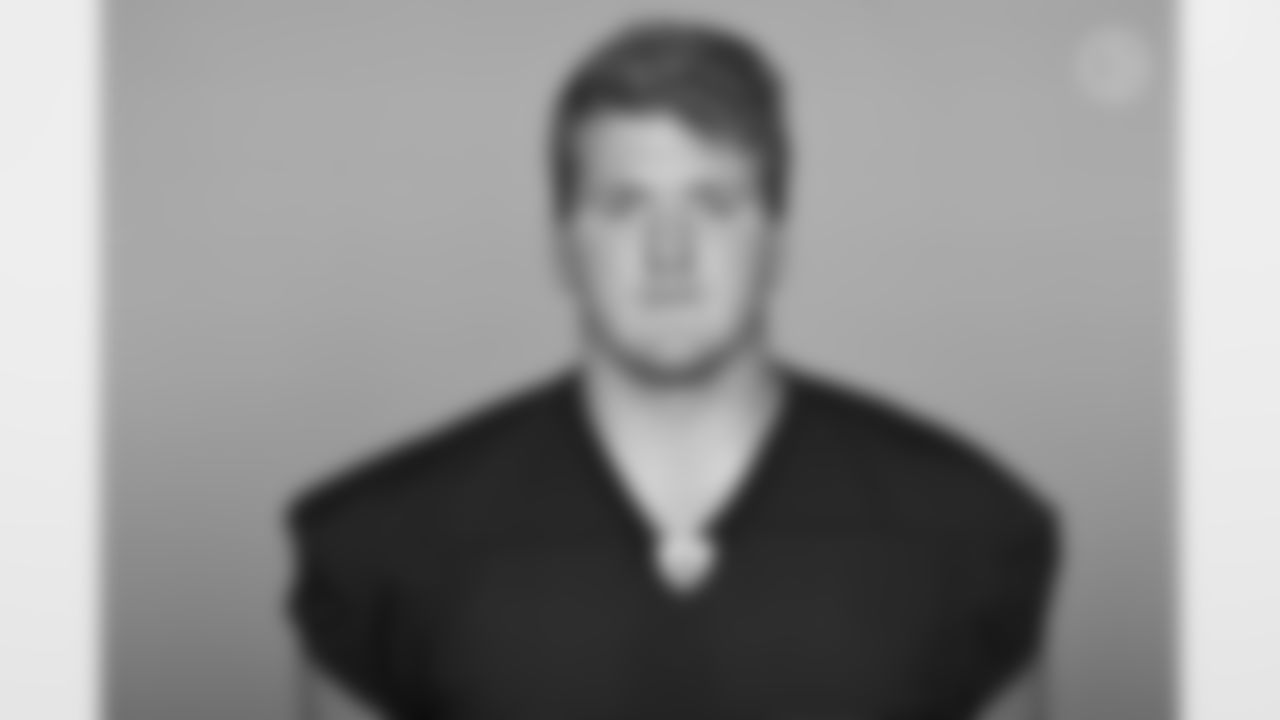 OT John Leglue - No. 71