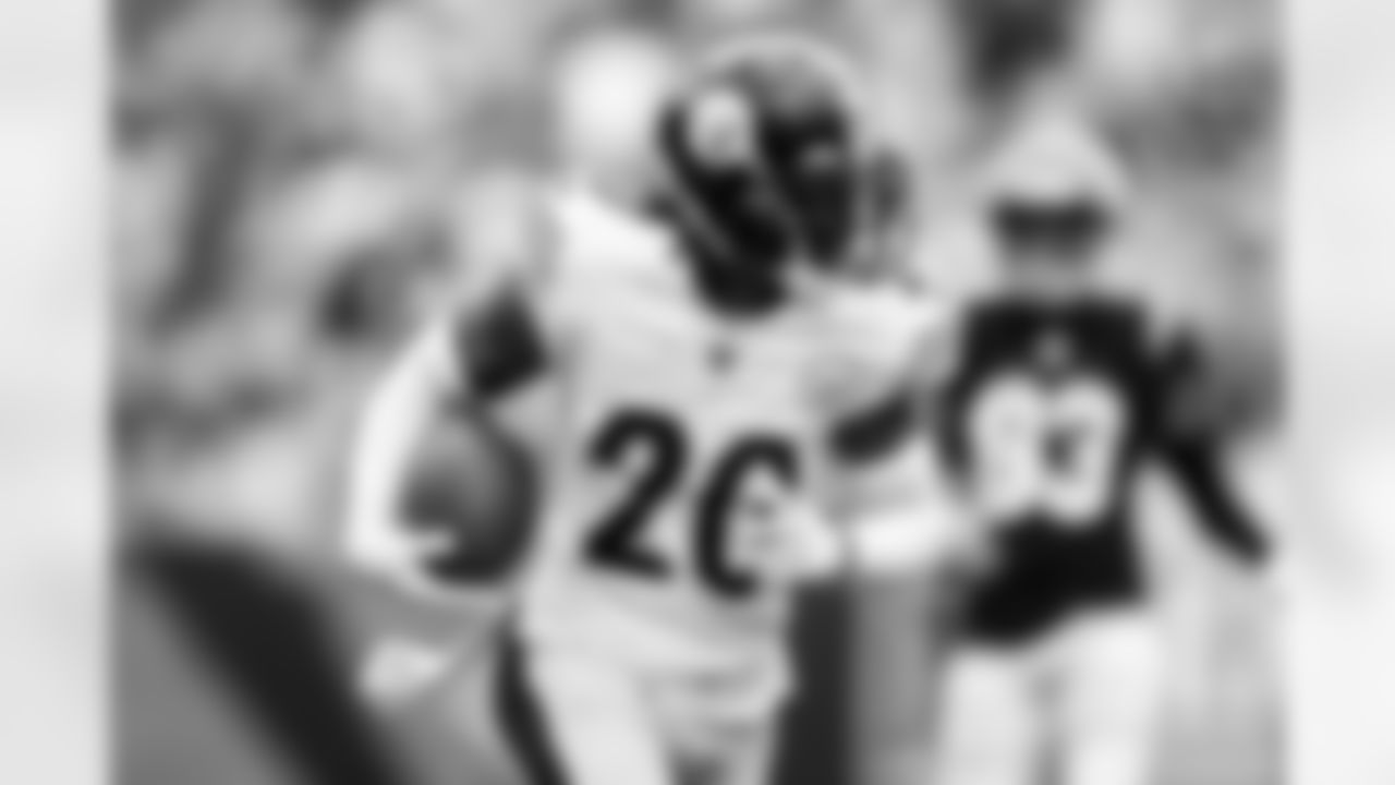 Pittsburgh Steelers cornerback Cameron Sutton (20) during a regular season game between the Pittsburgh Steelers and the Cincinnati Bengals, Sunday, Sept. 11, 2022 in Cincinnati, OH. The Steelers beat the Bengals in OT 23-20. (Abigail / Pittsburgh Steelers)