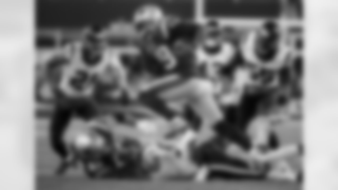 RB LeGarrette Blount rushed for 1,161 yards on 299 carries and rushed for 18 touchdowns.