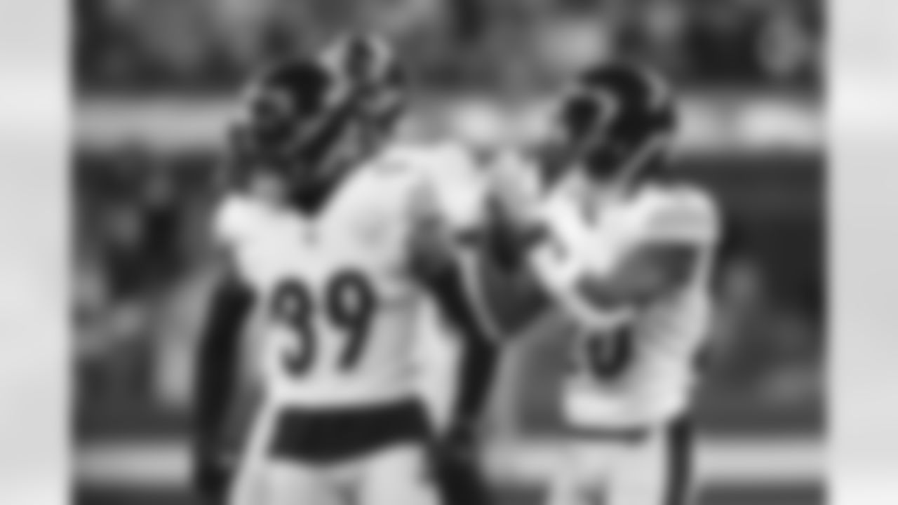 Pittsburgh Steelers safety Minkah Fitzpatrick (39) and Pittsburgh Steelers cornerback Cameron Sutton (20) during a regular season game between the Pittsburgh Steelers and the Indianapolis Colts, Monday, Nov. 28, 2022 in Indianapolis, IN. (Abigail / Pittsburgh Steelers)