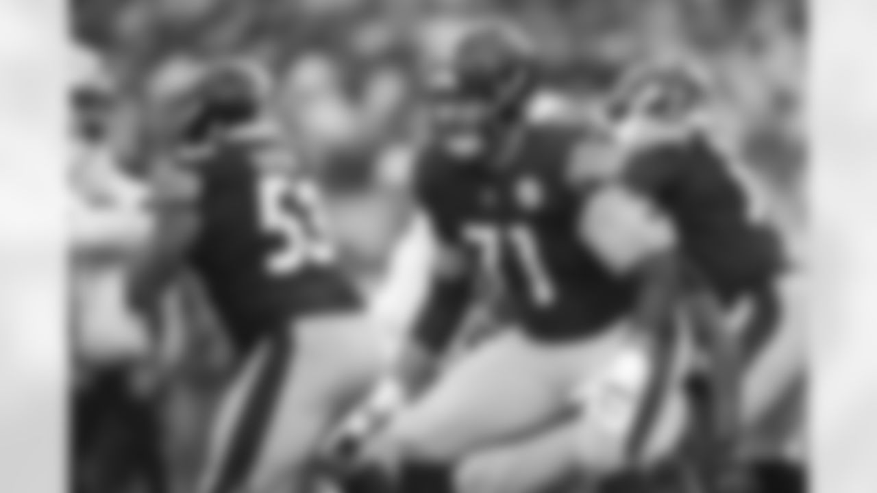 Pittsburgh Steelers offensive tackle Joe Haeg (71) during a regular season game between the Pittsburgh Steelers and the Detroit Lions, Sunday, Nov. 14, 2021 in Pittsburgh, PA. The Steelers and Lions tied in OT 16-16. (Karl Roser / Pittsburgh Steelers)