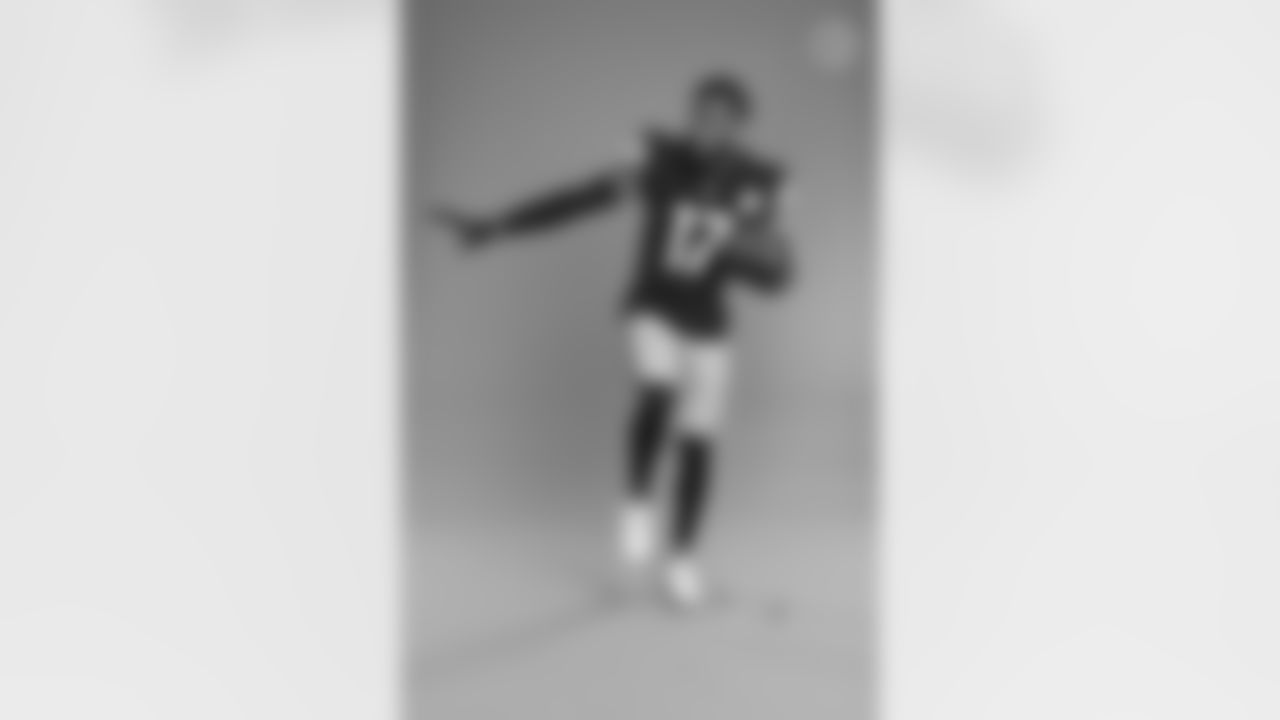 Pittsburgh Steelers cornerback Mark Gilbert (17) poses for a photo during the Steelers 2021 media day, Friday, July 23, 2021 in Pittsburgh, PA. (Caitlyn Epes / Pittsburgh Steelers)