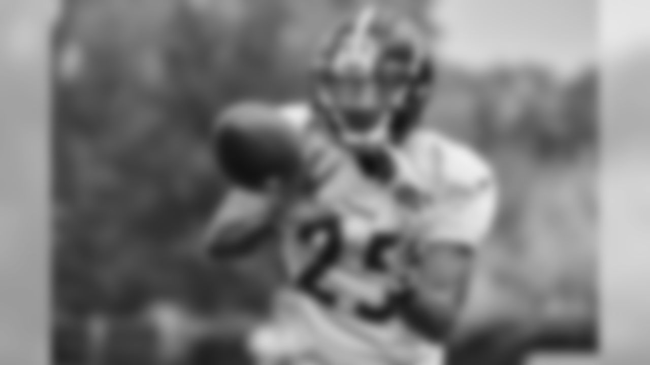 Artie Burns