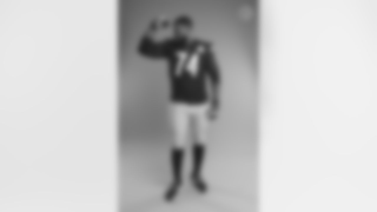 Pittsburgh Steelers offensive tackle Chaz Green (74) poses for a photo during the Steelers 2021 media day, Friday, July 23, 2021 in Pittsburgh, PA. (Karl Roser / Pittsburgh Steelers)