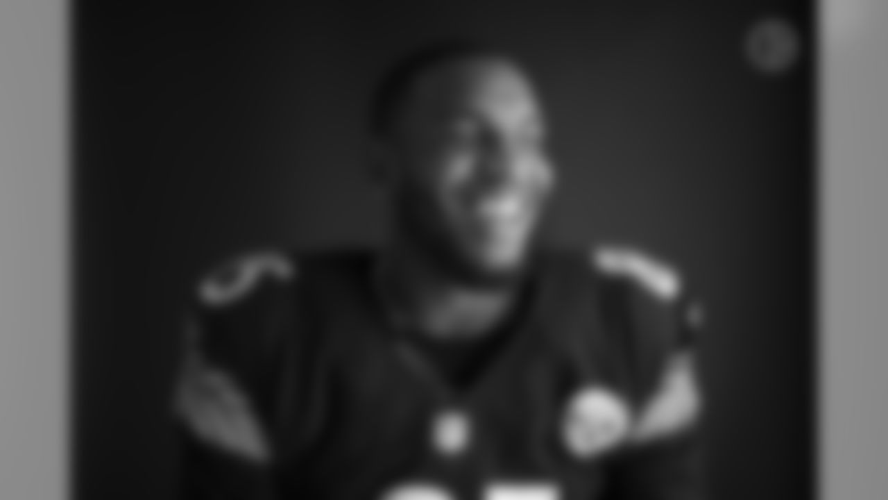 Pittsburgh Steelers tight end Eric Ebron (85) poses for a photo during the Steelers 2020 media day, Wednesday, Aug. 5, 2020 in Pittsburgh, PA. (Karl Roser / Pittsburgh Steelers)