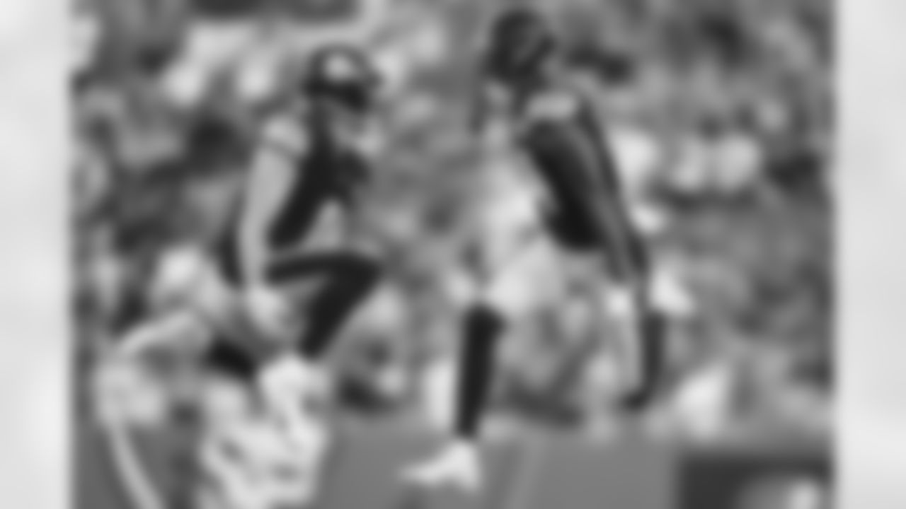 Pittsburgh Steelers quarterback Kenny Pickett (8) and Pittsburgh Steelers wide receiver George Pickens (14) during a preseason game between the Pittsburgh Steelers and the Tampa Bay Buccaneers, Friday, Aug. 11, 2023 in Tampa, FL. (Karl Roser / Pittsburgh Steelers)