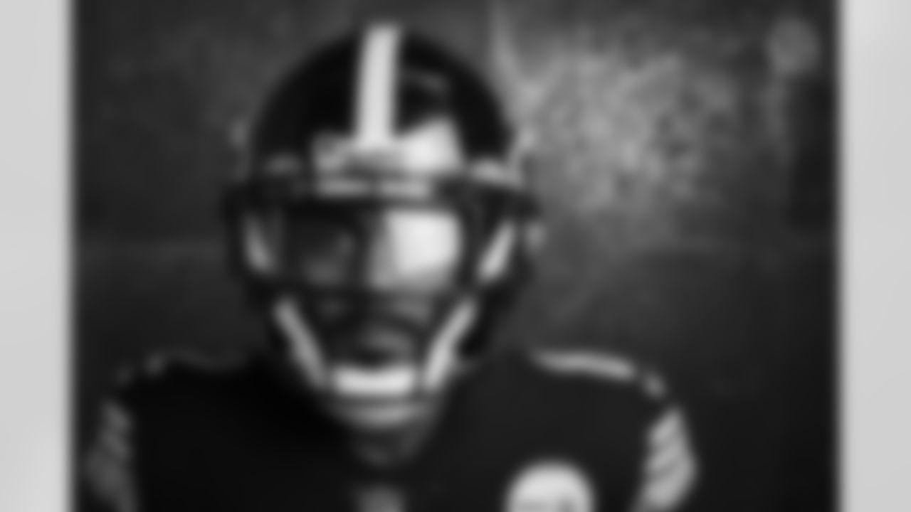 Pittsburgh Steelers wide receiver Tyler Simmons (82) poses for a photo during the Steelers 2021 media day, Friday, July 23, 2021 in Pittsburgh, PA. (Caitlyn Epes / Pittsburgh Steelers)