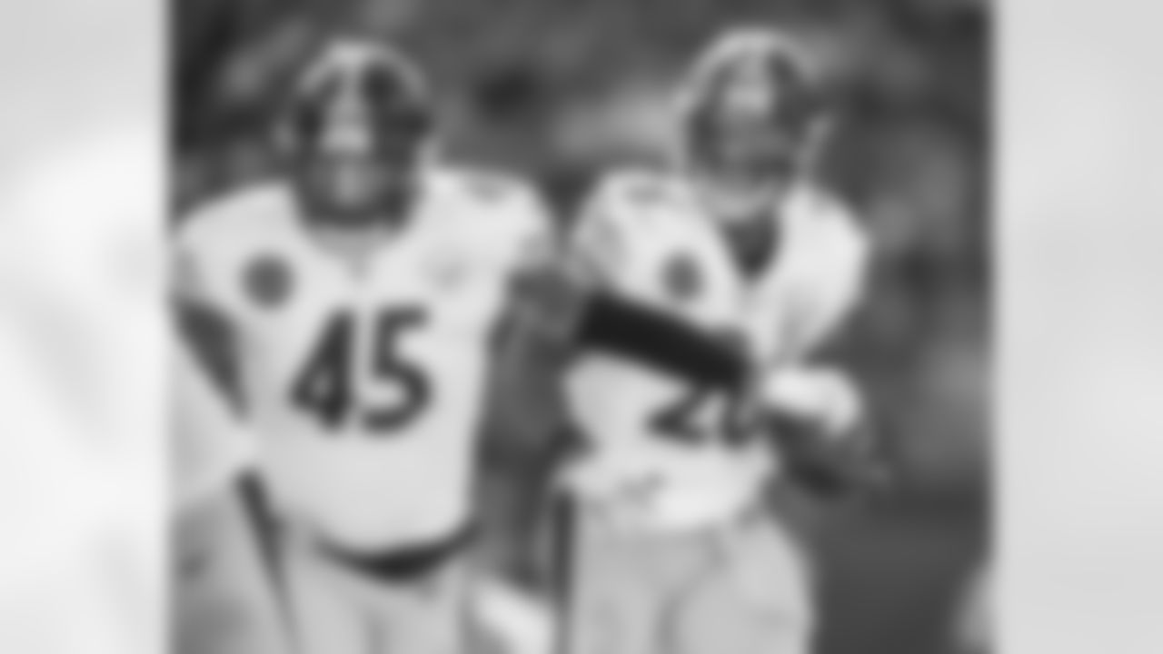 Roosevelt Nix and Le'Veon Bell
