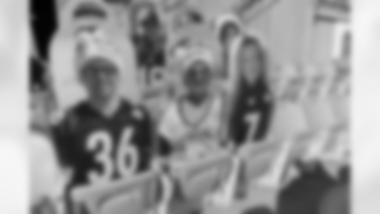 Fan cutouts at Heinz Field on Friday, Nov. 13, 2020 in Pittsburgh, PA. (Caitlyn Epes / Pittsburgh Steelers)