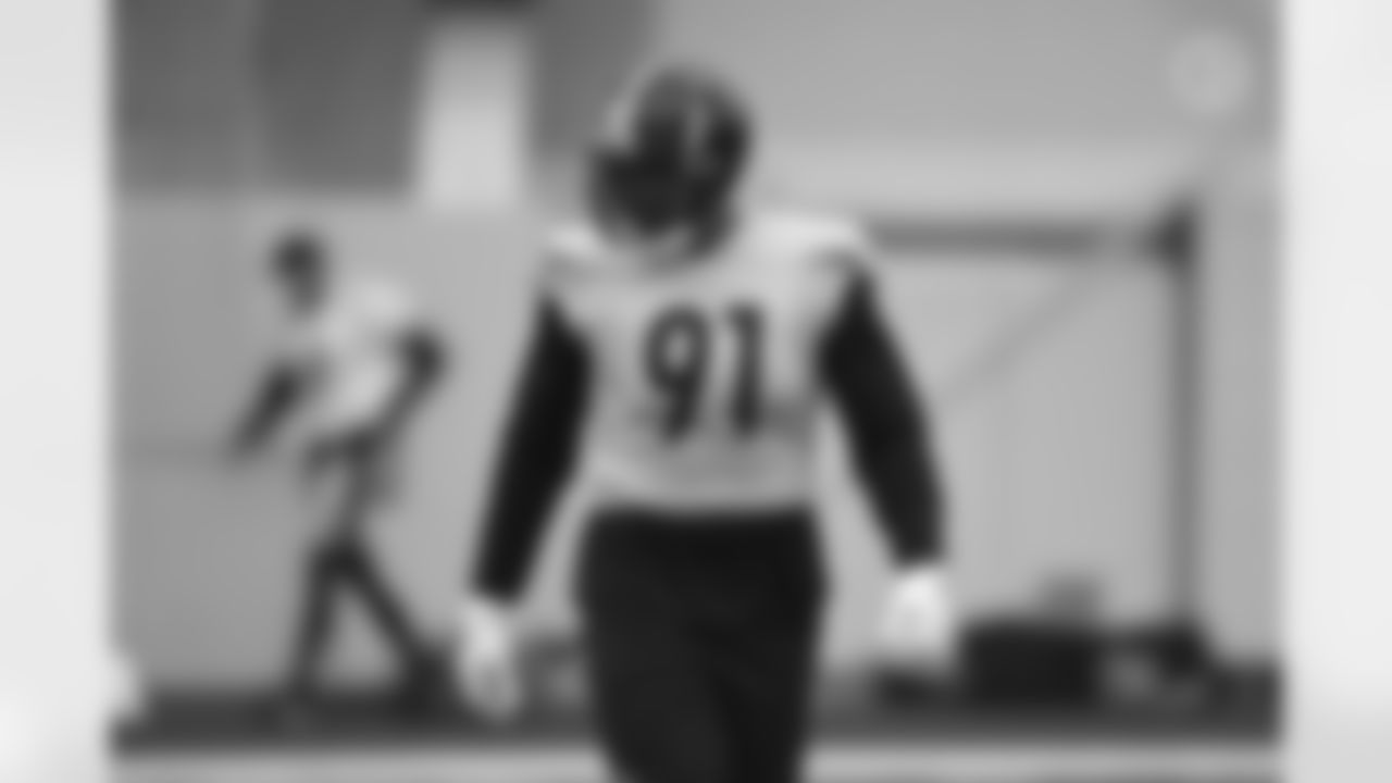 Pittsburgh Steelers defensive end Stephon Tuitt (91) practices at the UPMC Rooney Sports Complex preparing for a Week 8 matchup against the Baltimore Ravens, Thursday, Oct. 29, 2020 in Pittsburgh, PA. (Karl Roser / Pittsburgh Steelers)