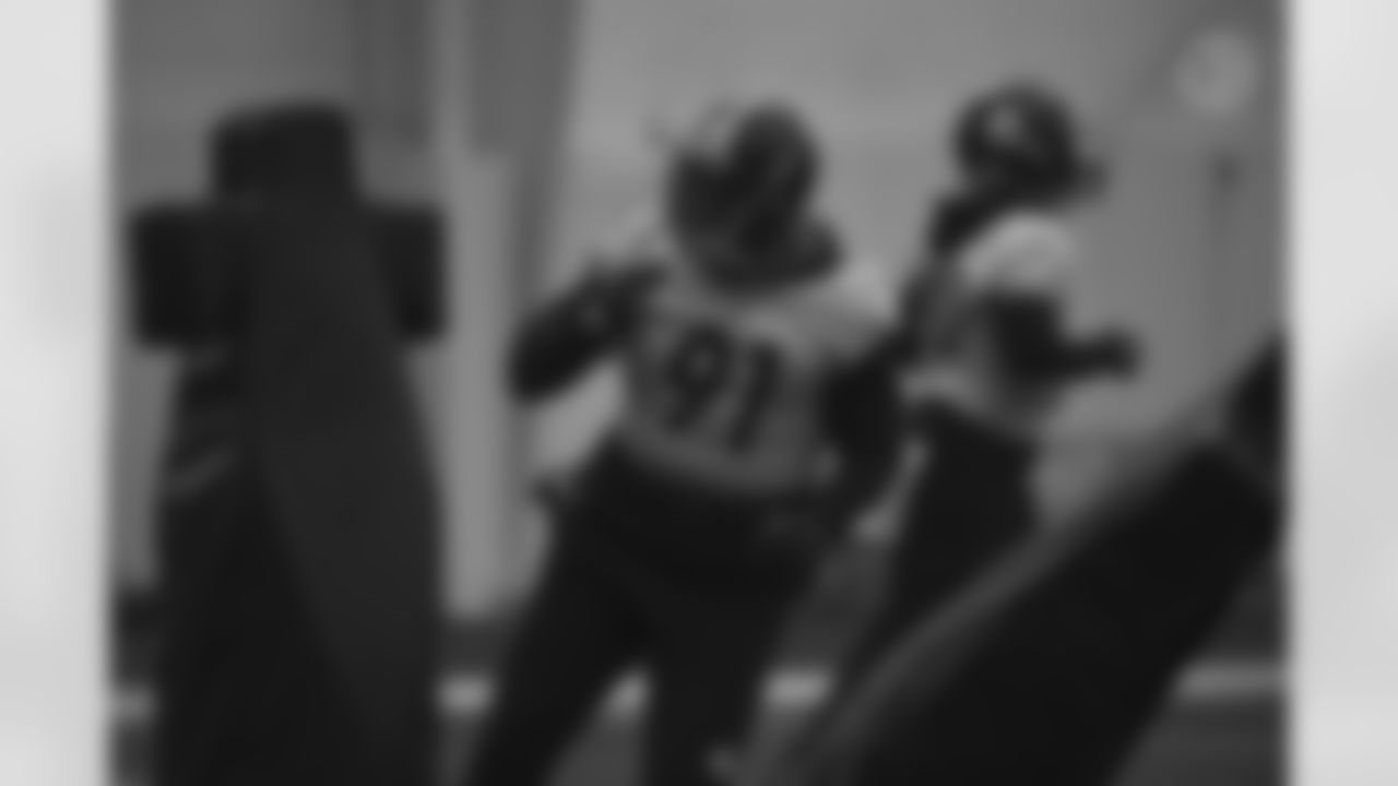 Pittsburgh Steelers defensive end Stephon Tuitt (91) practices at the UPMC Rooney Sports Complex preparing for a Week 15 matchup against the Cincinnati Bengals, Thursday, Dec. 17, 2020 in Pittsburgh, PA. (Caitlyn Epes / Pittsburgh Steelers)