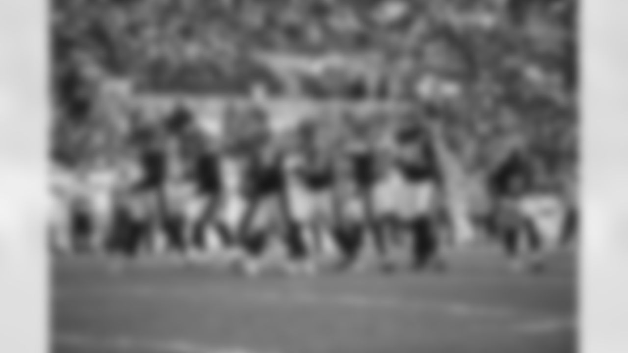 The Pittsburgh Steelers during a regular season game between the Pittsburgh Steelers and the Detroit Lions, Sunday, Nov. 14, 2021 in Pittsburgh, PA. The Steelers and Lions tied in OT 16-16. (Karl Roser / Pittsburgh Steelers)