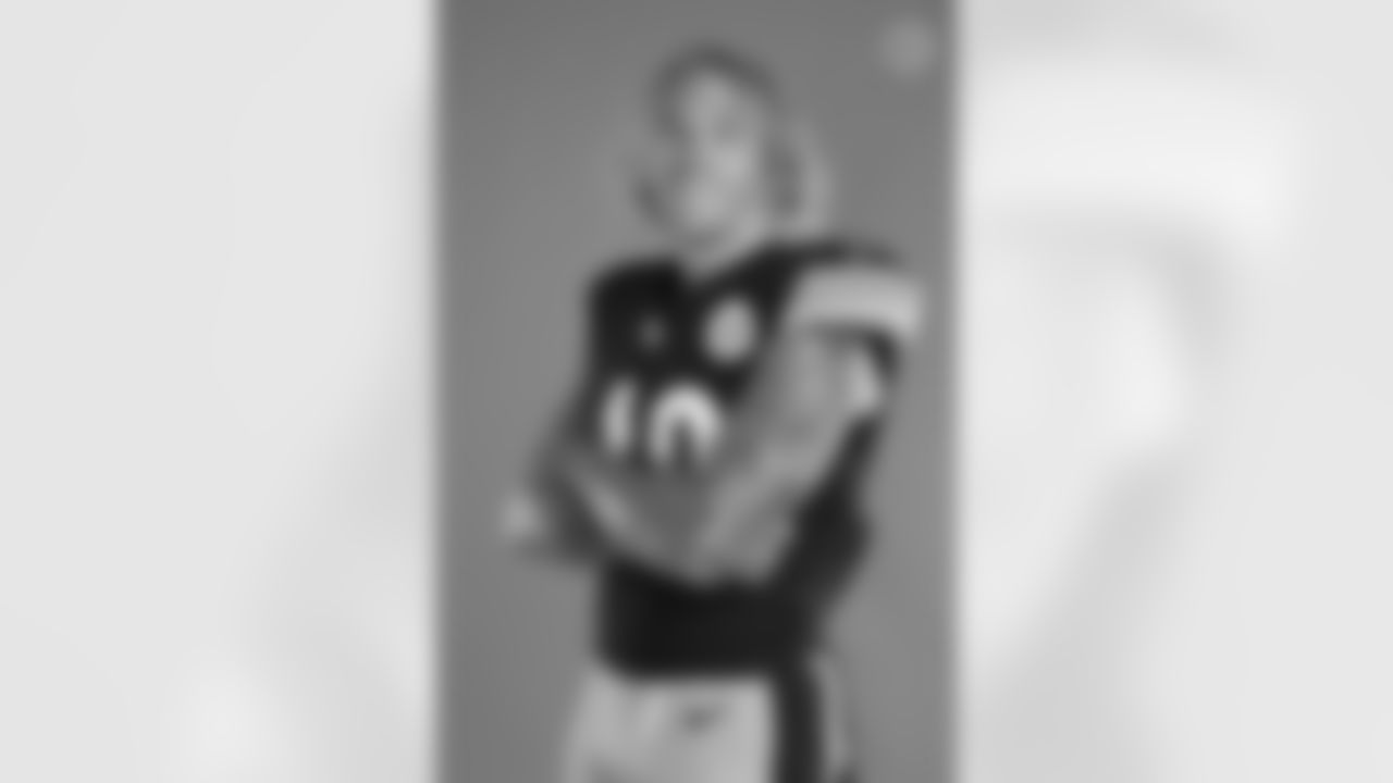 Pittsburgh Steelers defensive end Cassius Marsh (49) poses for a photo during the Steelers 2021 media day, Saturday, July 24, 2021 in Pittsburgh, PA. (Caitlyn Epes / Pittsburgh Steelers)