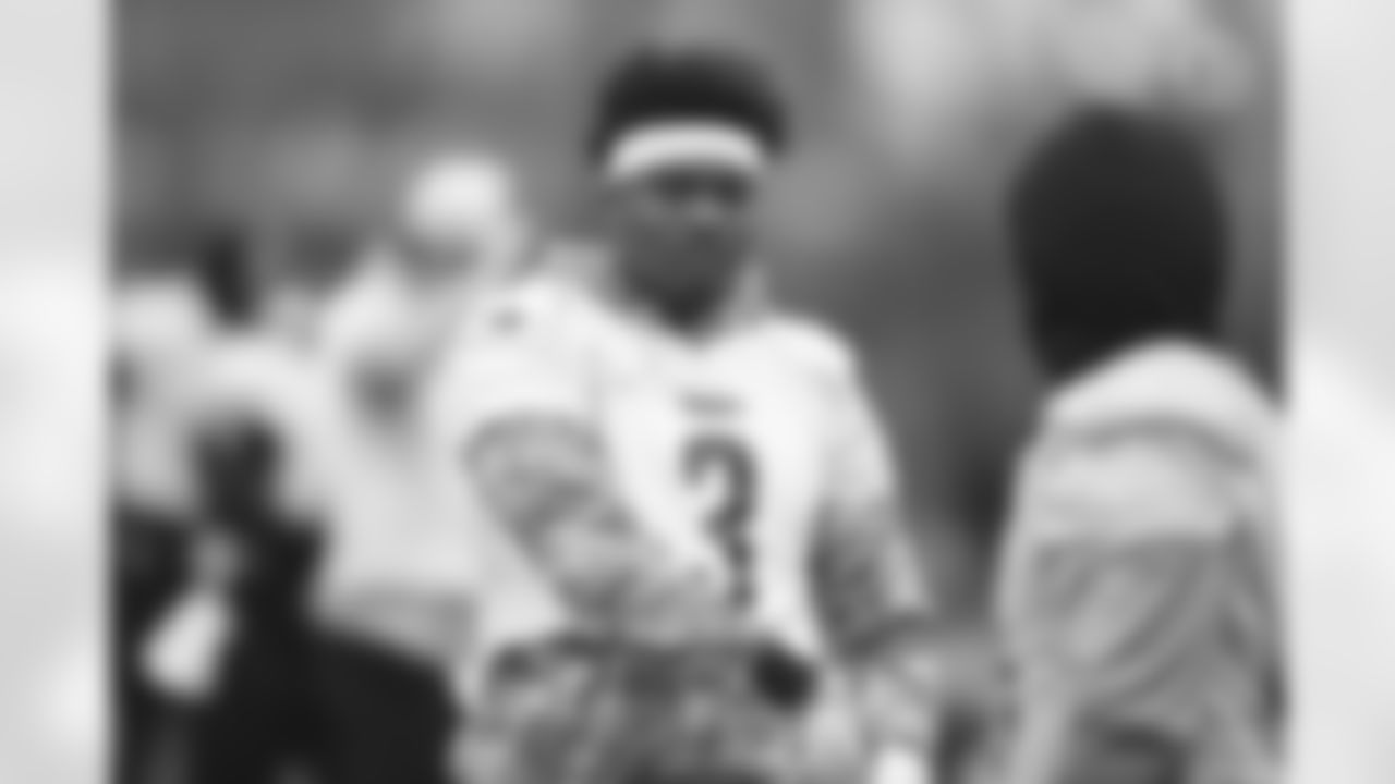 Pittsburgh Steelers quarterback Dwayne Haskins (3) during practice at the UPMC Rooney Sports Complex preparing for a Week 11 matchup against the Los Angeles Chargers, Friday, Nov. 19, 2021 in Pittsburgh, PA. (Karl Roser / Pittsburgh Steelers)