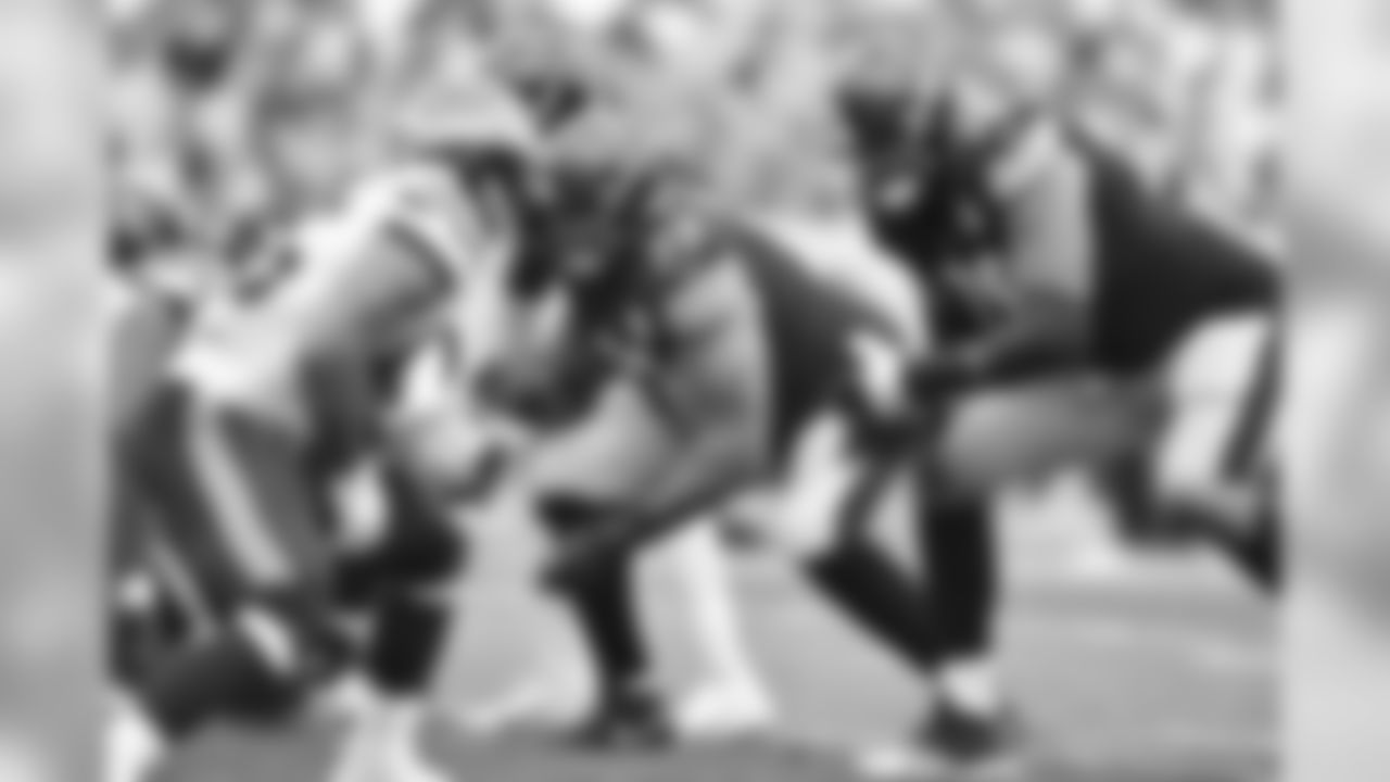 A 2019 regular season game between the Pittsburgh Steelers and the Seattle Seahawks on Sunday, September 15, 2019. The Seahawks defeated the Steelers 28-26.