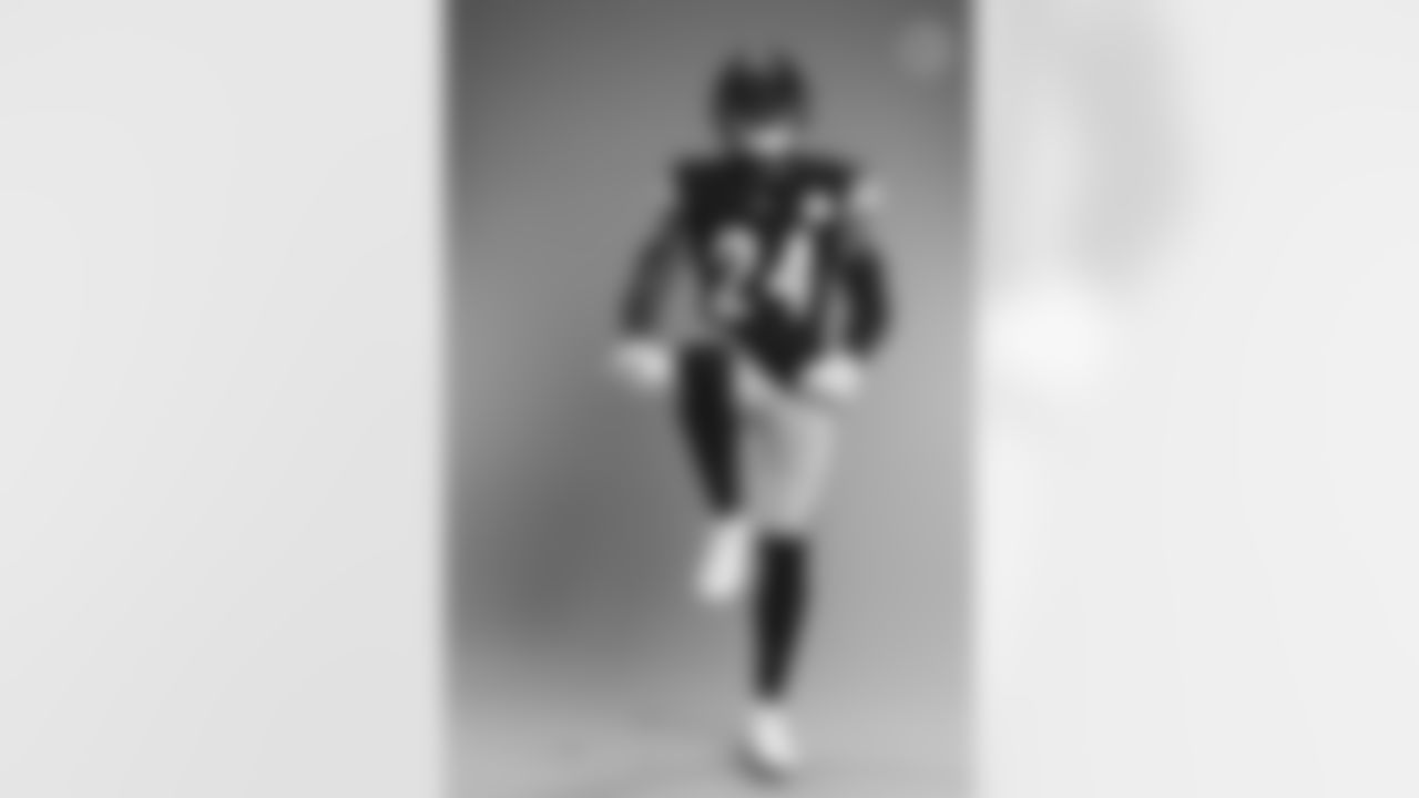 Pittsburgh Steelers safety Lamont Wade (24) poses for a photo during the Steelers 2021 media day, Friday, July 23, 2021 in Pittsburgh, PA. (Karl Roser / Pittsburgh Steelers)
