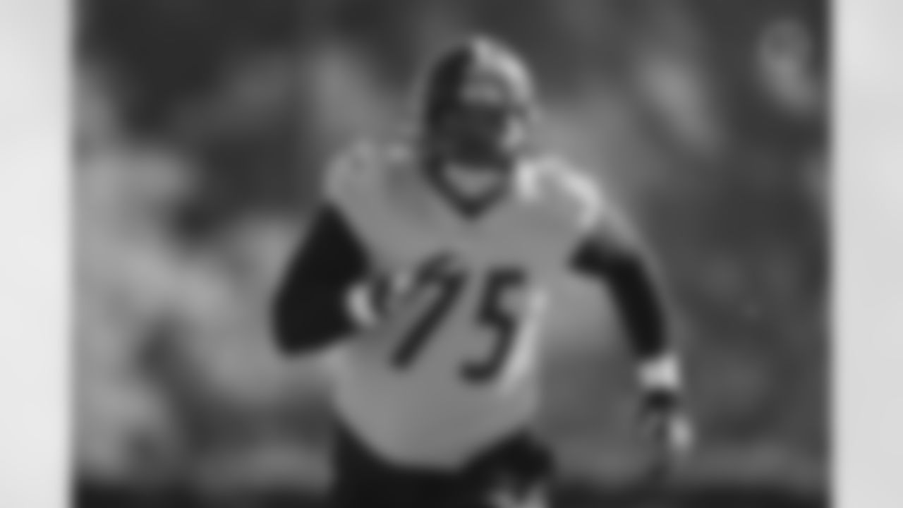Pittsburgh Steelers defensive tackle Cameron Heyward (97) during practice at the UPMC Rooney Sports Complex preparing for a Week 3 matchup against the Cincinnati Bengals, Friday, Sept. 24, 2021 in Pittsburgh, PA. (Karl Roser / Pittsburgh Steelers)