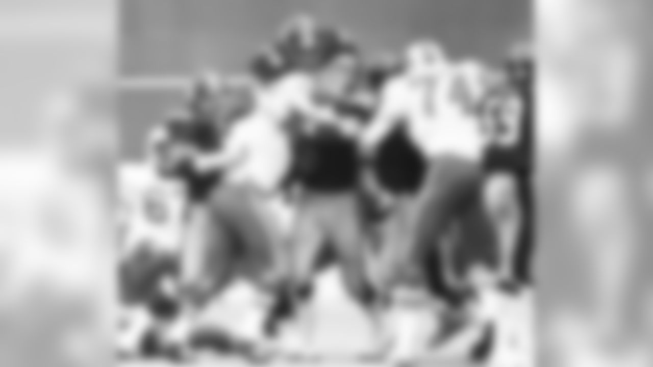 The Steelers defeated the Bills 32-14 in an AFC Divisional playoff game on December 22, 1974.
