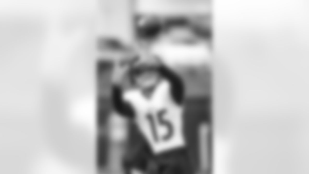 Pittsburgh Steelers wide receiver Cody White (15) during practice at the UPMC Rooney Sports Complex preparing for a Week 17 matchup against the Baltimore Ravens Friday, Dec. 30, 2022 in Pittsburgh, PA. (Abigail Dean / Pittsburgh Steelers)