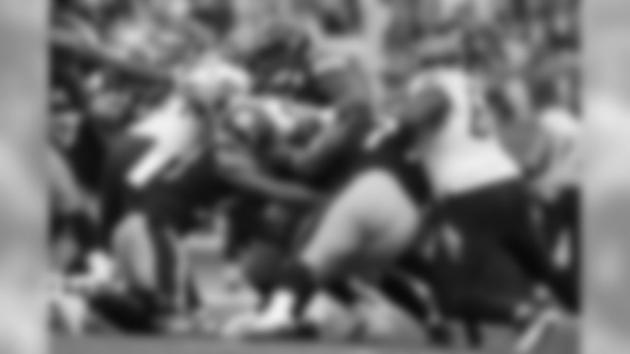 L.T. Walton, Vince Williams, and Javon Hargrave