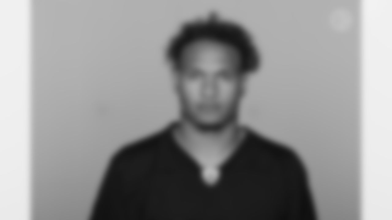 DB Chris Steele - No. 26