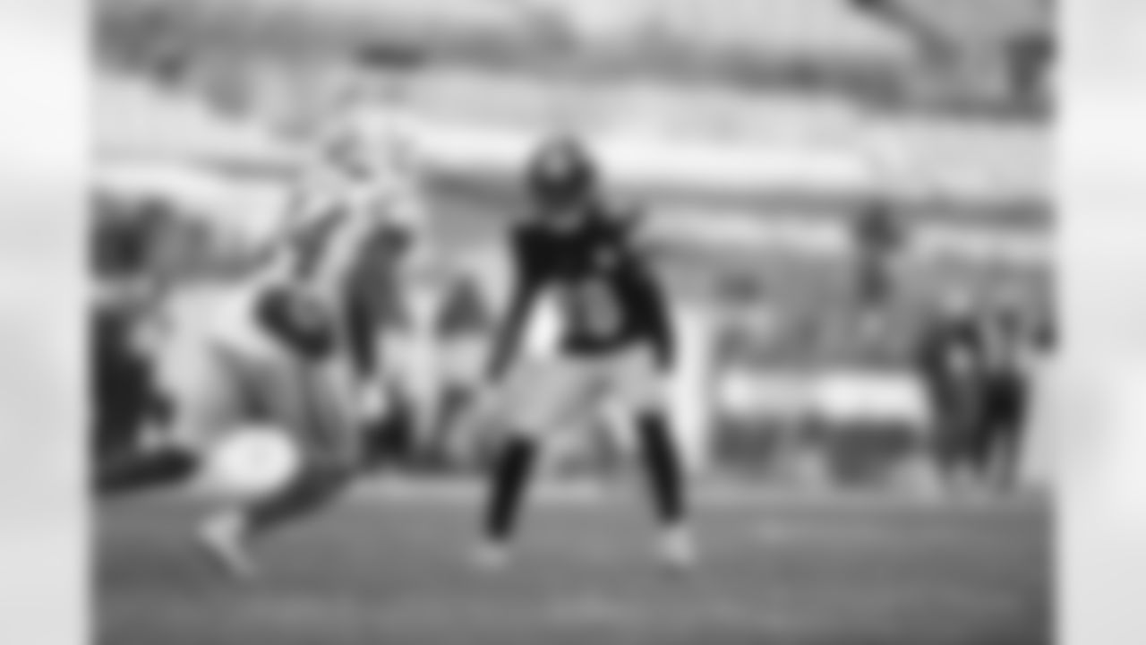 Pittsburgh Steelers cornerback Mike Hilton (28) during a regular season game between the Pittsburgh Steelers and the Indianapolis Colts, Sunday, Dec. 27, 2020 in Pittsburgh, PA. (Karl Roser / Pittsburgh Steelers)