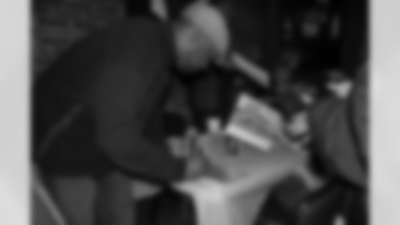 09_Ward_Thankgiving_Dinner