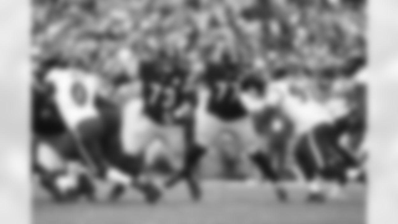 [s73\and Pittsburgh Steelers offensive tackle Broderick Jones (77) during a regular season game between the Pittsburgh Steelers and the Baltimore Ravens, Sunday, Oct. 8, 2023 in Pittsburgh, PA. (Karl Roser / Pittsburgh Steelers)
