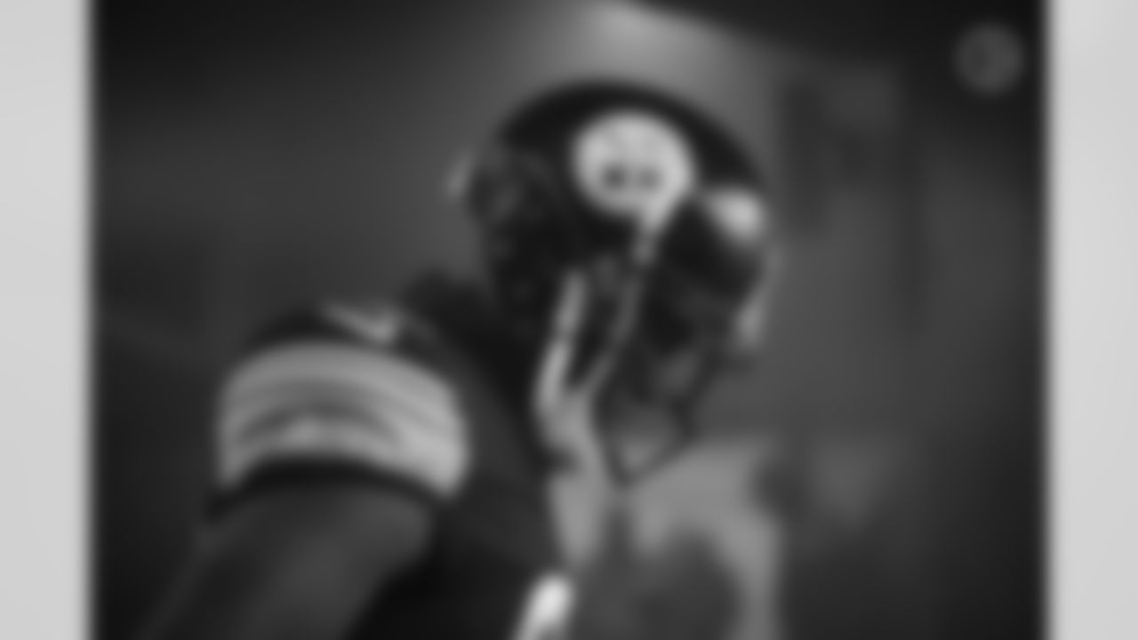 Pittsburgh Steelers cornerback Mike Hilton (28) during a regular season game between the Pittsburgh Steelers and the Indianapolis Colts, Sunday, Dec. 27, 2020 in Pittsburgh, PA. The Steelers defeated the Colts 28-24. (Karl Roser / Pittsburgh Steelers)