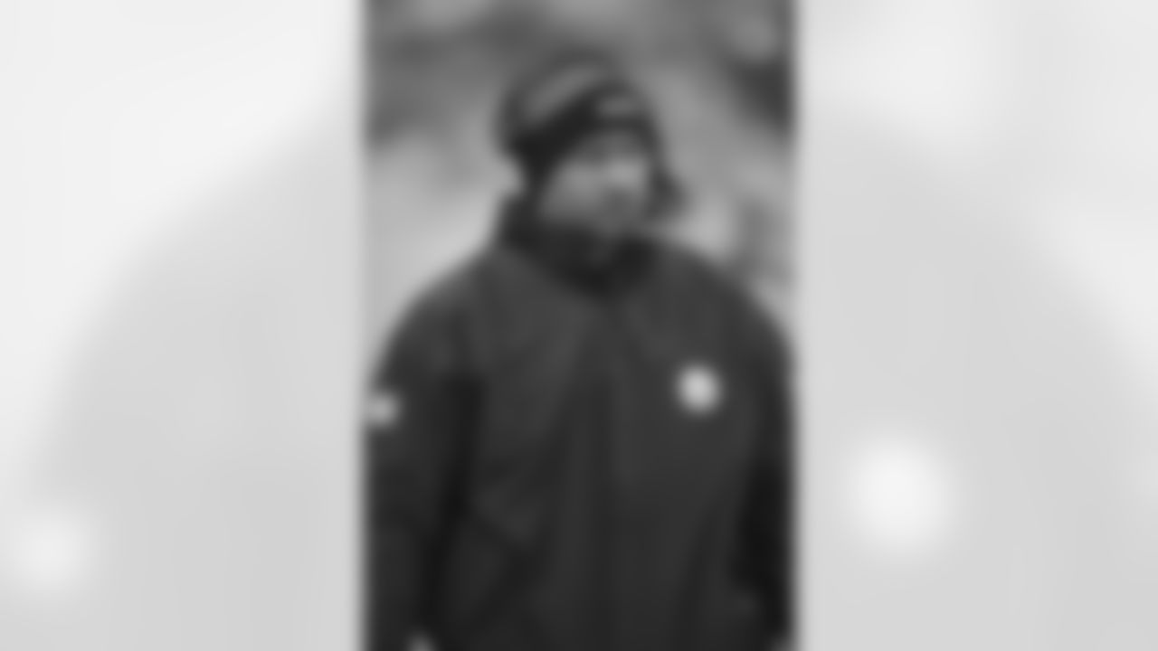 Defensive backs coach Carnell Lake from his time with the Steelers.