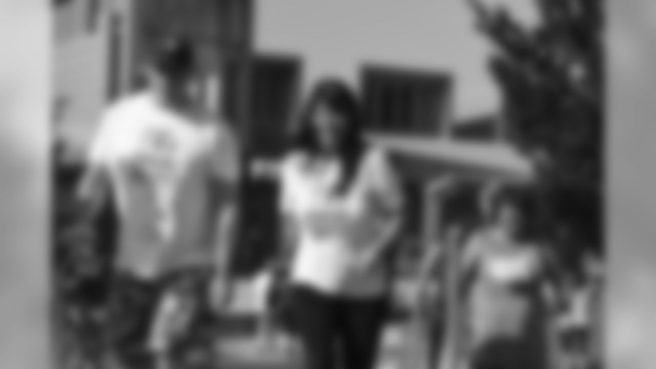 2018_SteelersCharityWalk_0728kr_0068