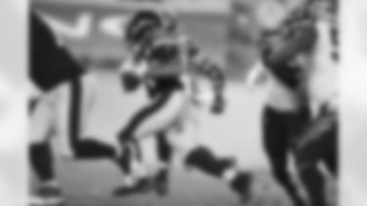 Pittsburgh Steelers running back Benny Snell Jr. (24) during a regular season game between the Pittsburgh Steelers and the Cincinnati Bengals, Sunday, Nov. 15, 2020 in Pittsburgh, PA. (Karl Roser / Pittsburgh Steelers)