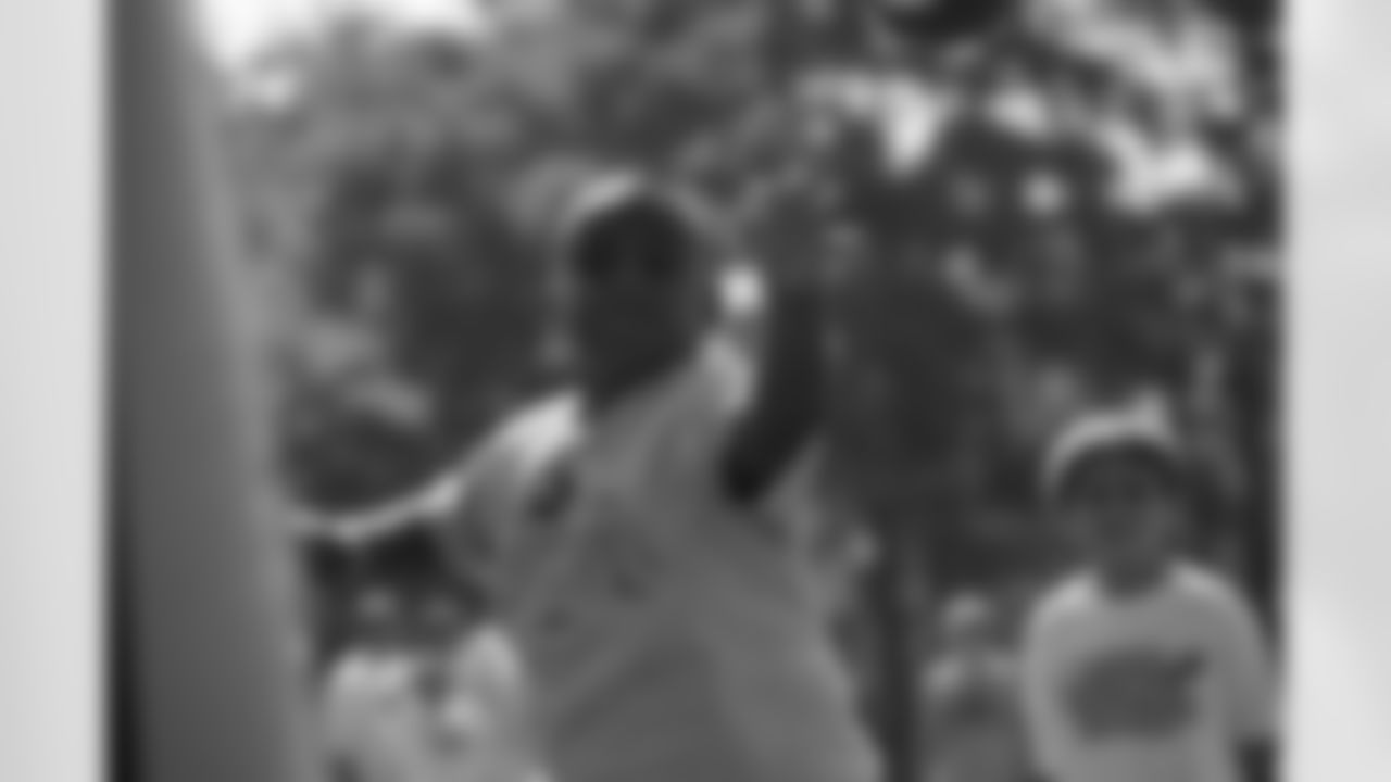 2010_steelers_youth_camp_calu
