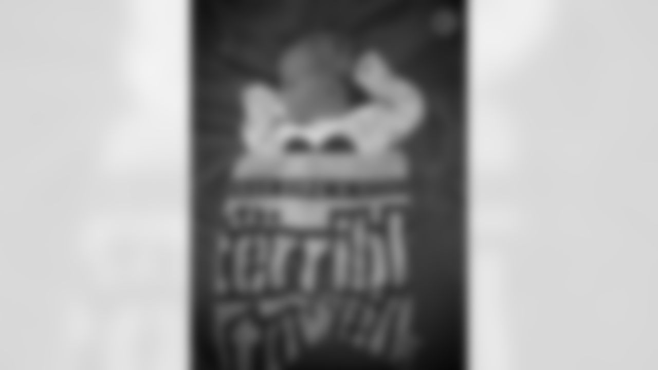 SNUTraditions_TerribleTowelAroundTheWorld_Oct182020856PM_Fowles_Steven_97494590_DC810A98CA04420AAA4C41E7DCA7DDF7.jpeg_97494590_DC810A98CA04420AAA4C41E7DCA7DDF7