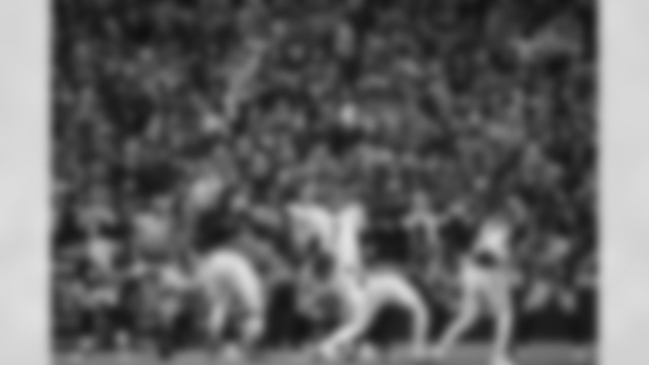 The Pittsburgh Steelers during a postseason Wild Card Round game between the Pittsburgh Steelers and the Kansas City Chiefs, Sunday, Jan. 16, 2022 in Kansas City, MO. The Steelers lost to the Chiefs 21-42. (Caitlyn Epes / Pittsburgh Steelers)
