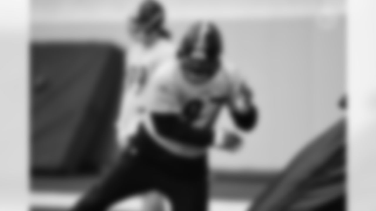Pittsburgh Steelers defensive tackle Cameron Heyward (97) practices at the UPMC Rooney Sports Complex preparing for a Week 10 matchup against the Cincinnati Bengals, Wednesday, Nov. 11, 2020 in Pittsburgh, PA. (Karl Roser / Pittsburgh Steelers)