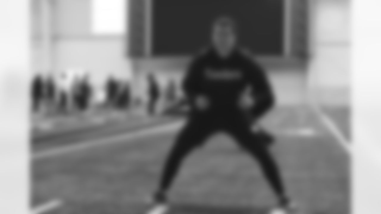 Pittsburgh Steelers kicker Sam Sloman (16) participates in Phase One of the voluntary offseason workout program, Tuesday April 19, 2022 at the UPMC Rooney Sports Complex. (Caitlyn Epes / Pittsburgh Steelers)