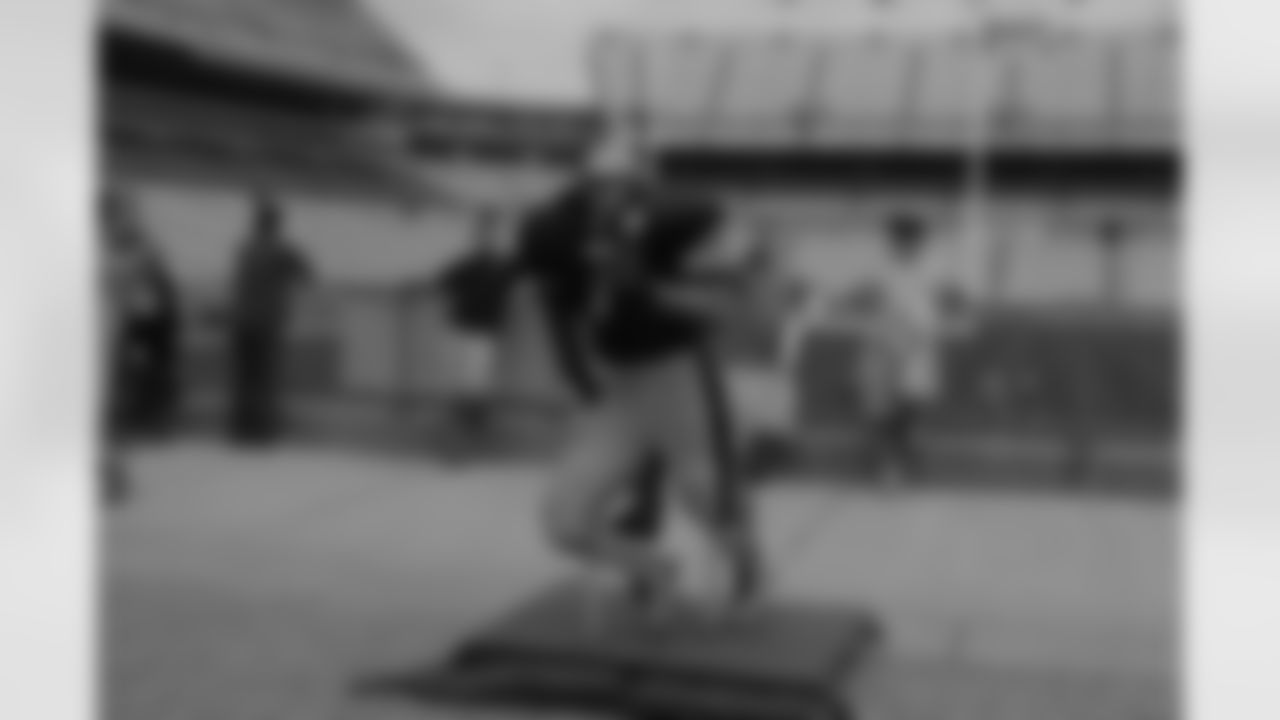08_DraftDay_HeinzField_dh_258