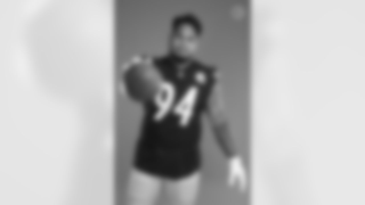 Pittsburgh Steelers nose tackle Tyson Alualu (94) poses for a photo during the Steelers 2021 media day, Saturday, July 24, 2021 in Pittsburgh, PA. (Caitlyn Epes / Pittsburgh Steelers)