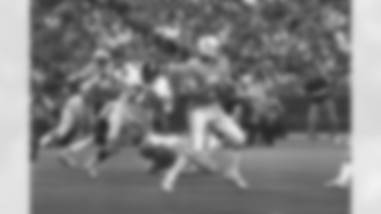 Action shot of defensive end Dwight White #78 during his time with the Pittsburgh Steelers.