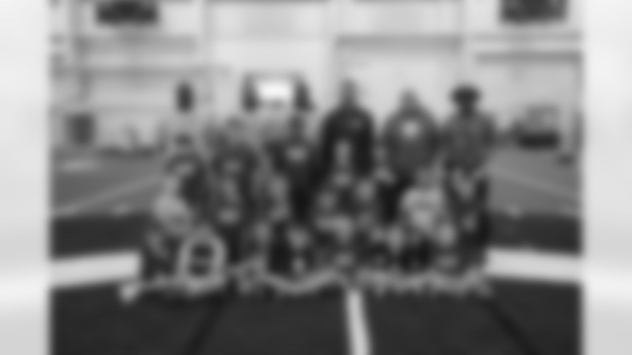 The Steelers host a 2023 Youth Football Camp at Highlands Sports Complex Friday, June 16, 2023 in Triadelphia, WV. (Karl Roser / Pittsburgh Steelers)
