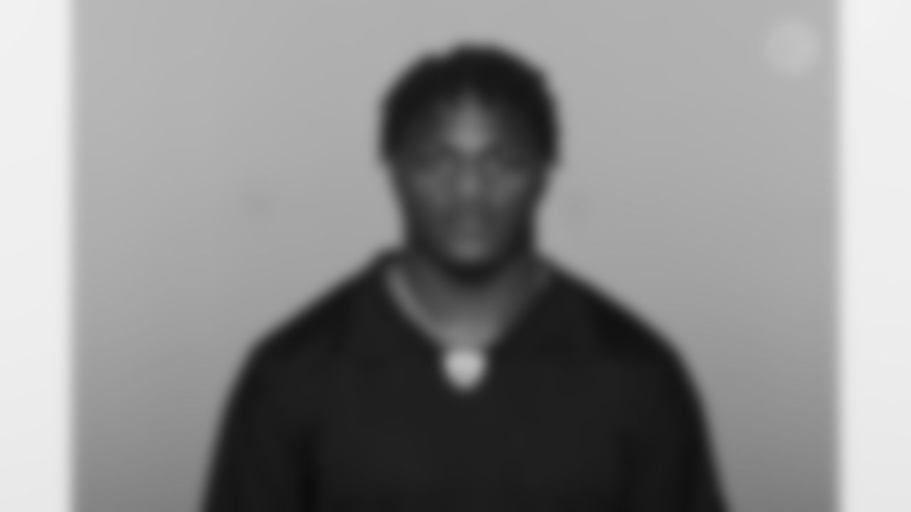 LB Mark Robinson - No. 93