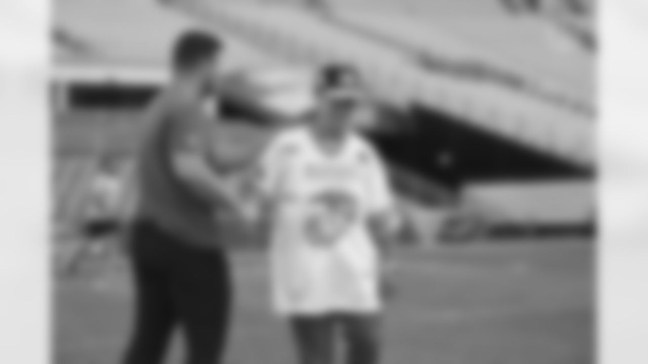 The Steelers hosted Heroes at Heinz Field, giving back to veterans, Tuesday, Sept. 7, 2021. (Caitlyn Epes / Pittsburgh Steelers)