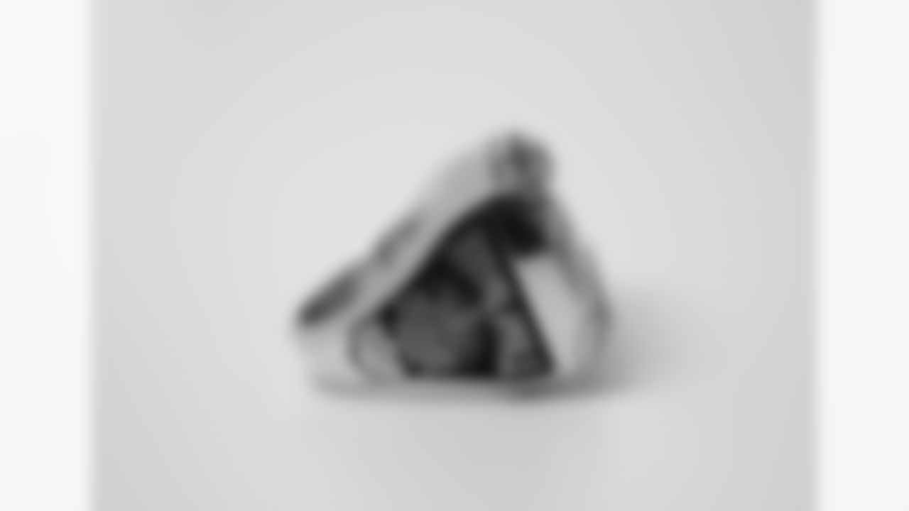 Former Steelers safety Troy Polamalu's Hall of Fame ring