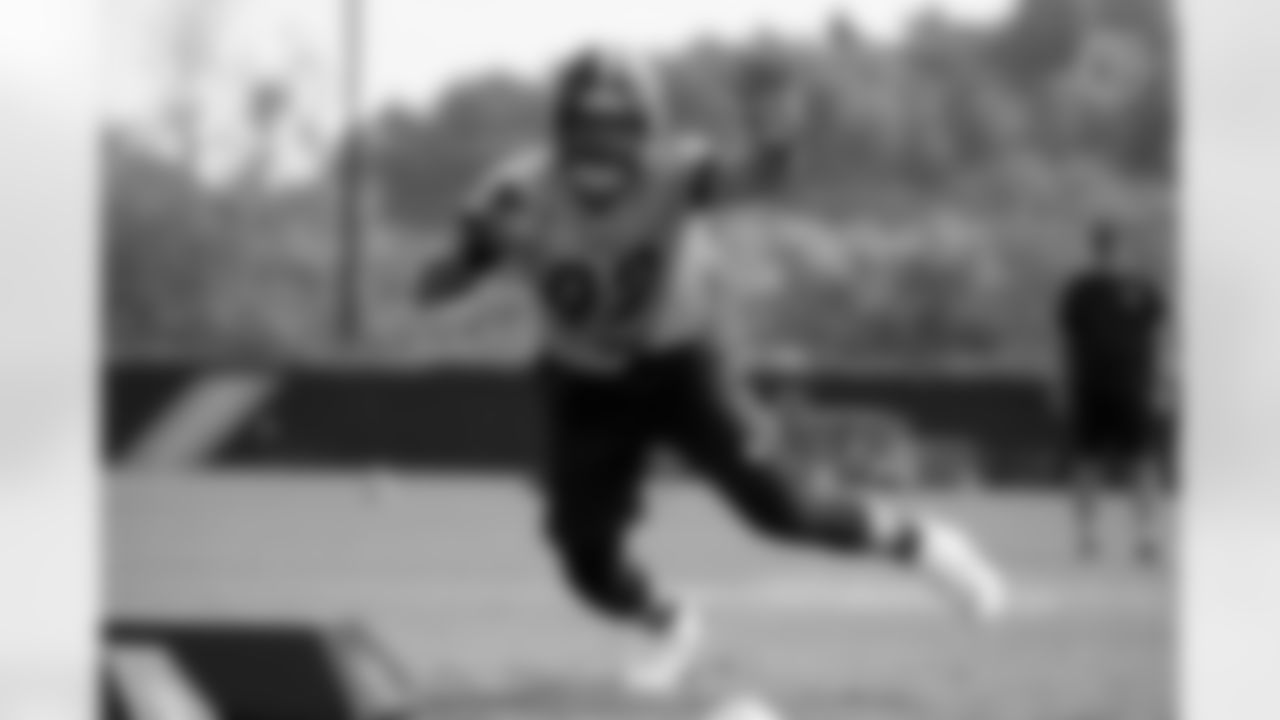 Pittsburgh Steelers defensive end Isaiahh Loudermilk (92) participates in the Organized Team Activities (OTAs), Tuesday May 25, 2021 at the UPMC Rooney Sports Complex. (Karl Roser / Pittsburgh Steelers)