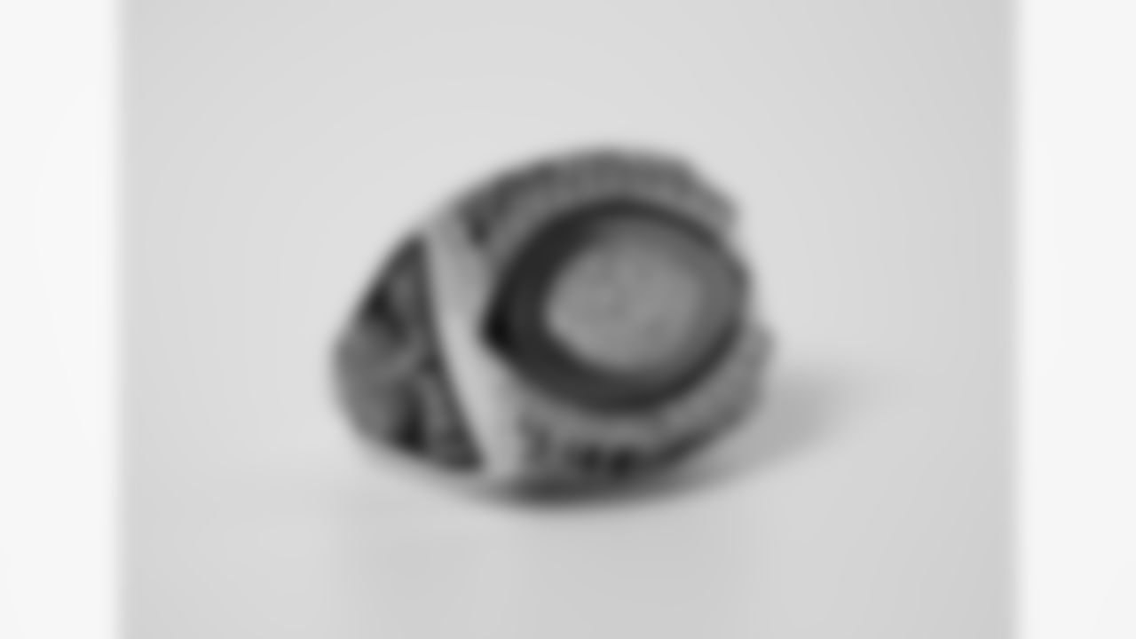 Former Steelers safety Troy Polamalu's Hall of Fame ring